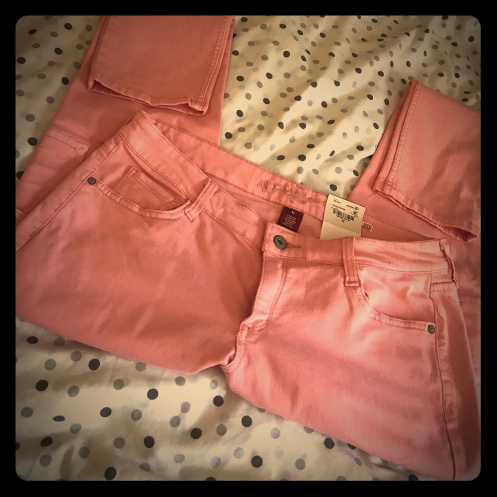Pink skinny jeans with side pockets