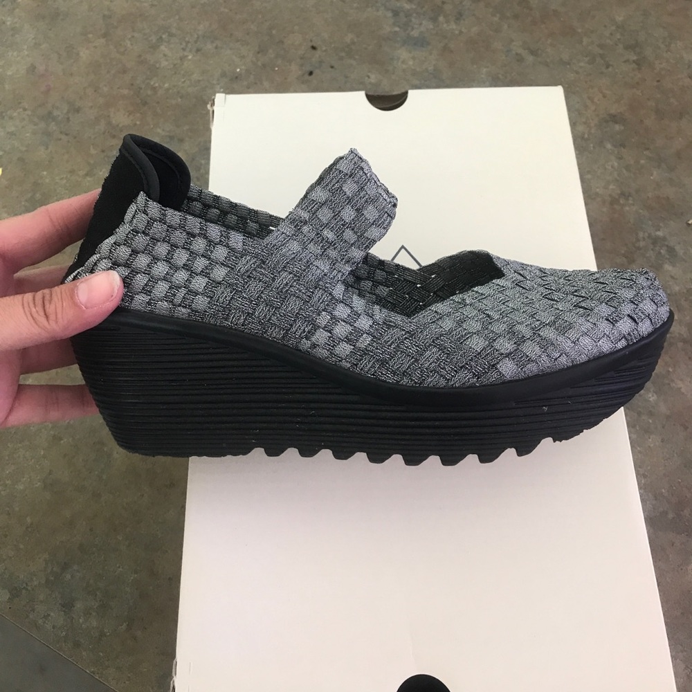 St John's Bag healed comfy shoe