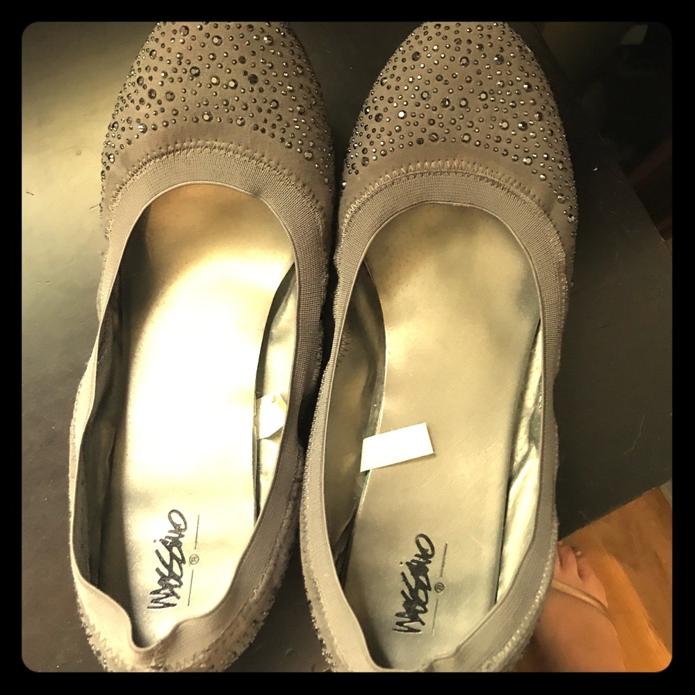 Sparkly flats