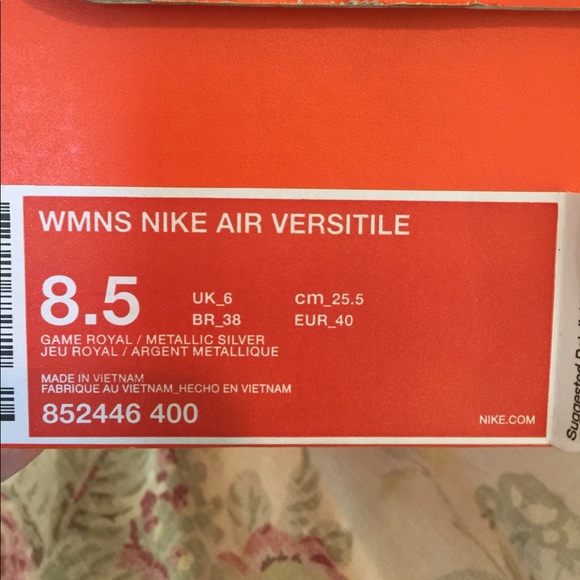 Nike WMNS basketball shoes. New - Picture 2 of 4