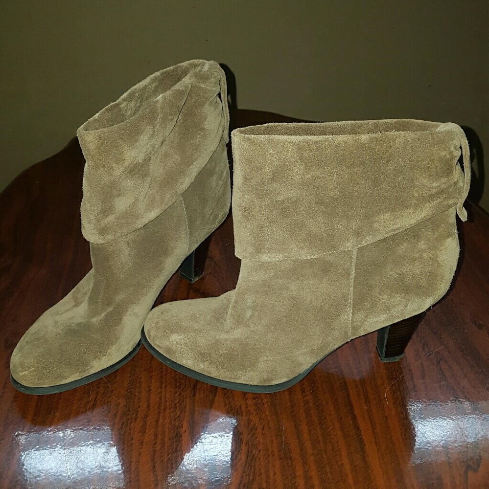 *Final Drop* BCBGeneration Cesinaz Bootie