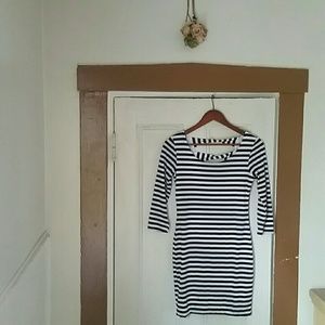 B&W striped Soprano dress