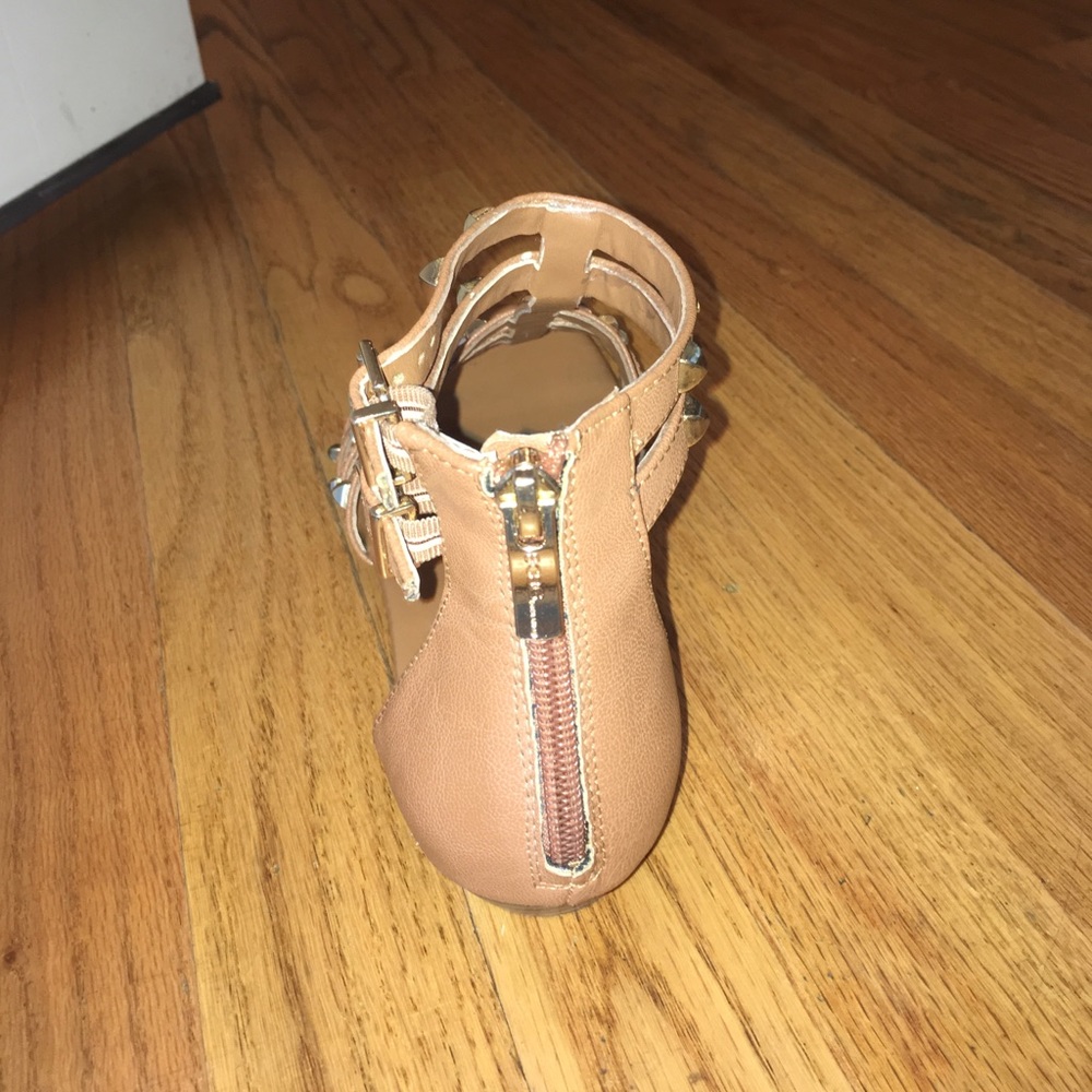 Sandals - Picture 4 of 4