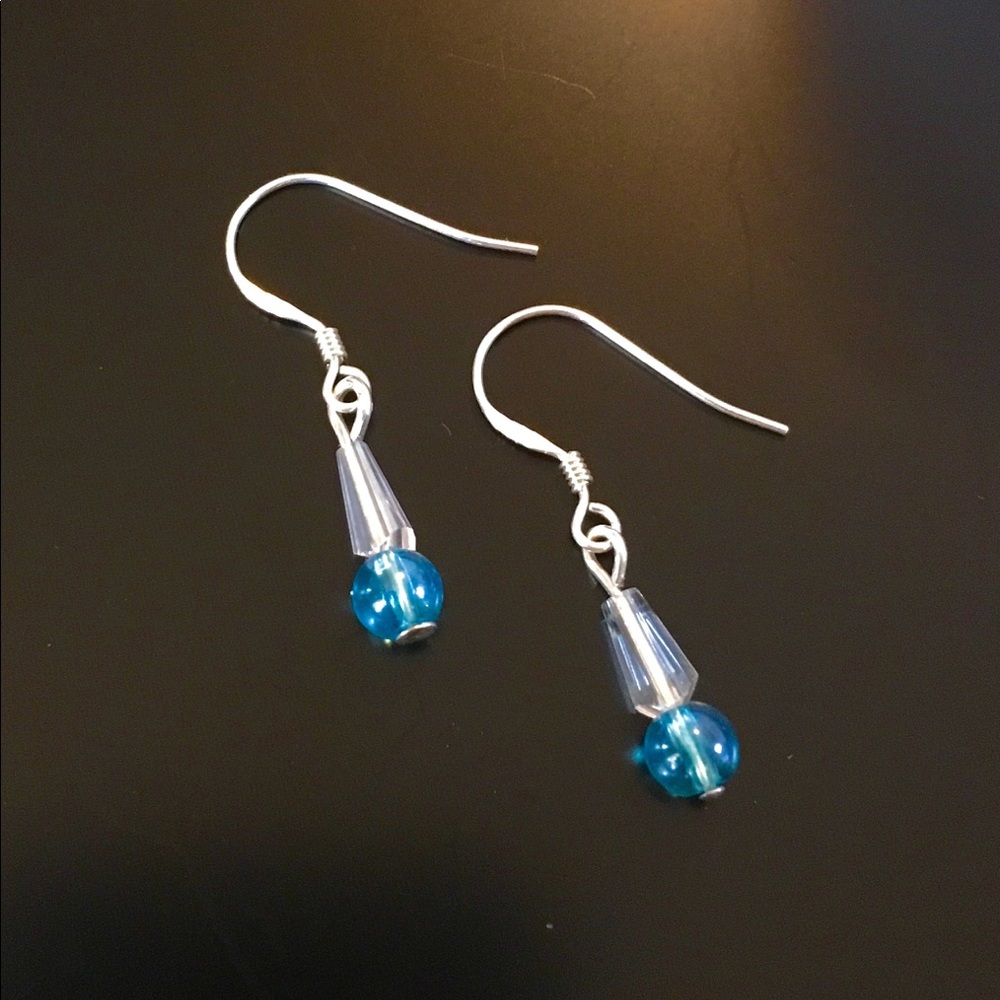 NEW Iridescent Clear & Blue Glass Beads Earrings