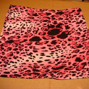 Body Central pink and black leopard skirt size L