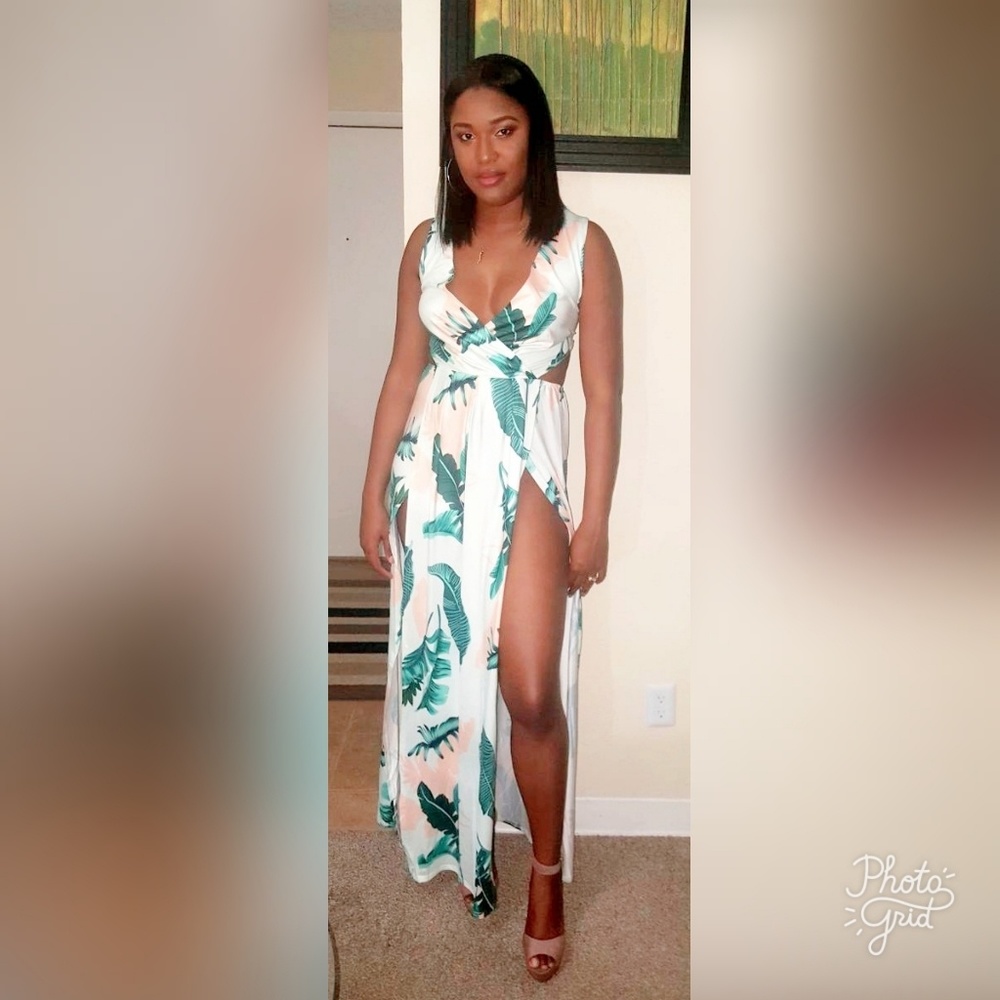 Floral maxi dress 🌹SALE🌹