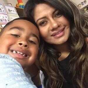 Meet your Posher, Nohelia