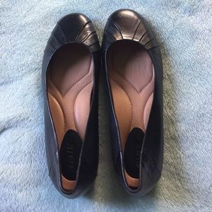 Earth black flats