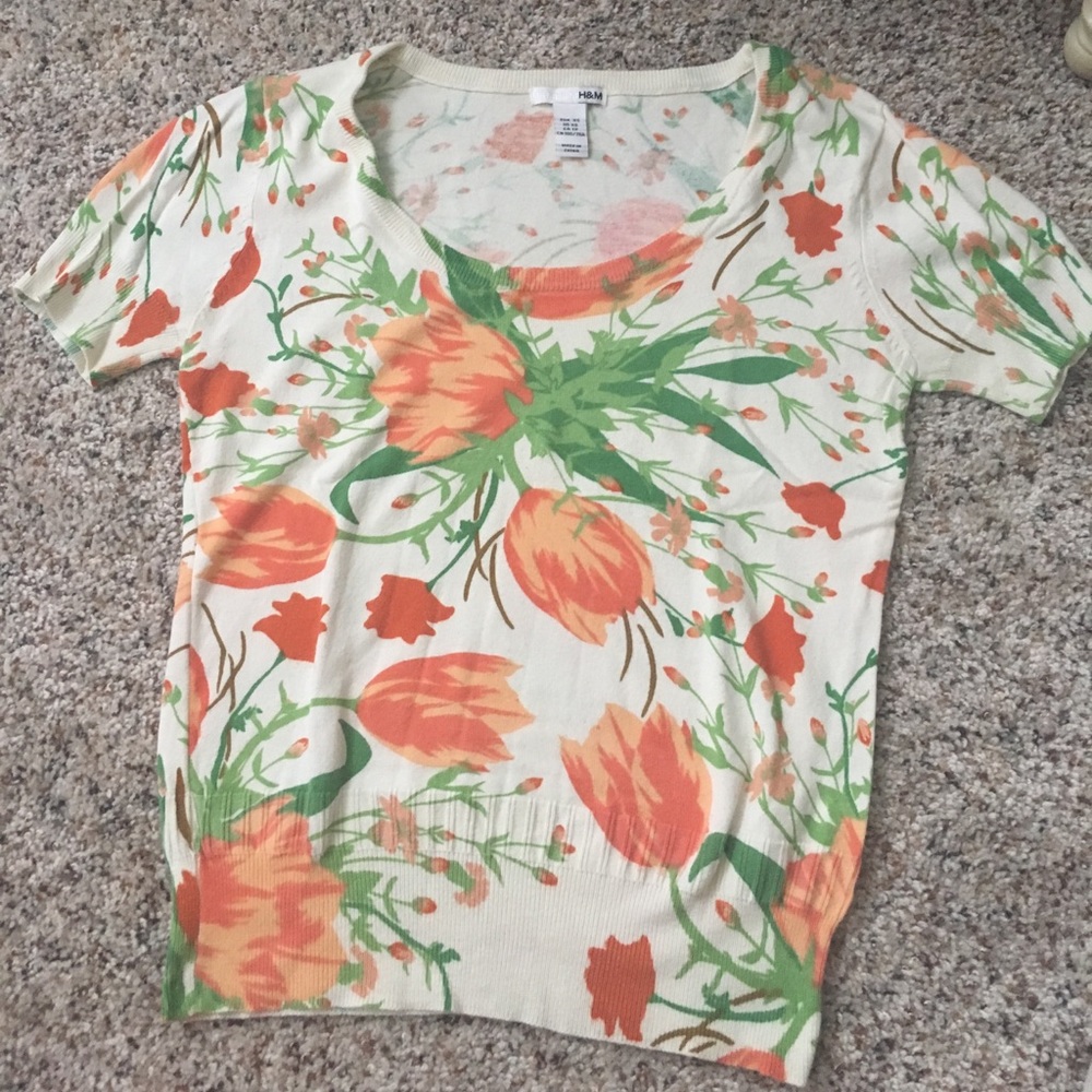H&M floral sweater