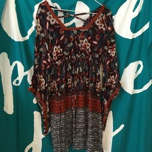 FLASH SALE ⚡️BOHO chic x back flowy sleeve w/ties