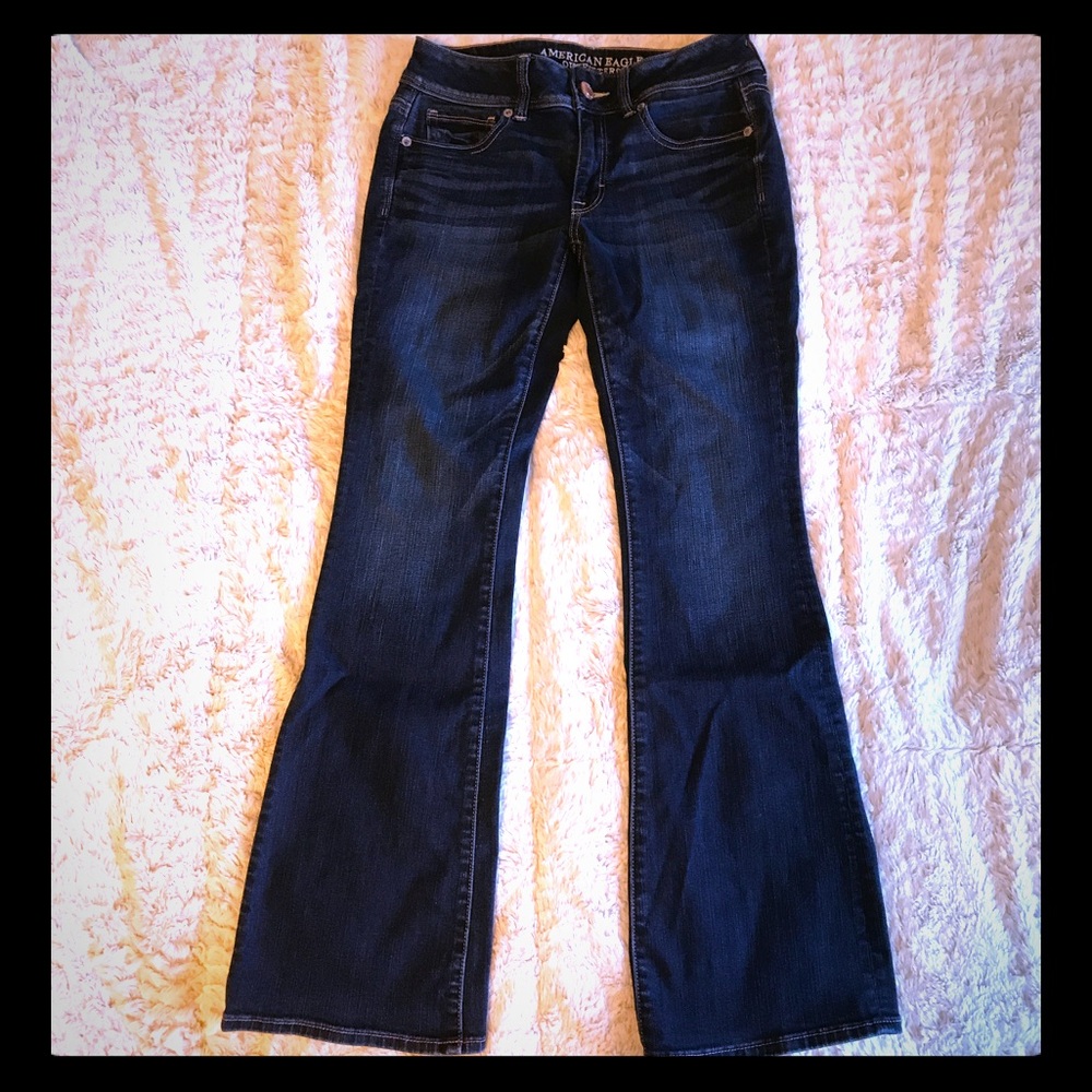 American Eagle kick boot 4 short jeans
