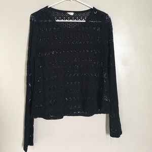 CLOSET CLOSING -Long sleeve black tshirt-cutouts