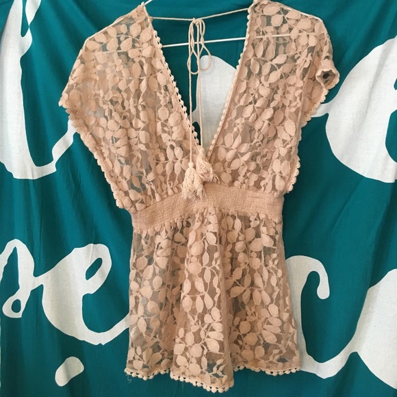 FLASH SALE Forever 21 lace peplum top ties in back - Picture 2 of 2