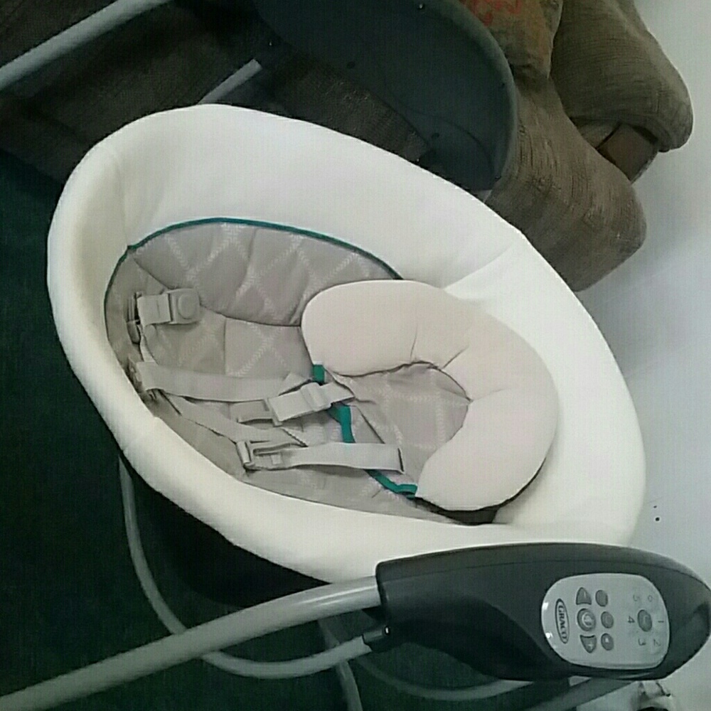 Baby swing