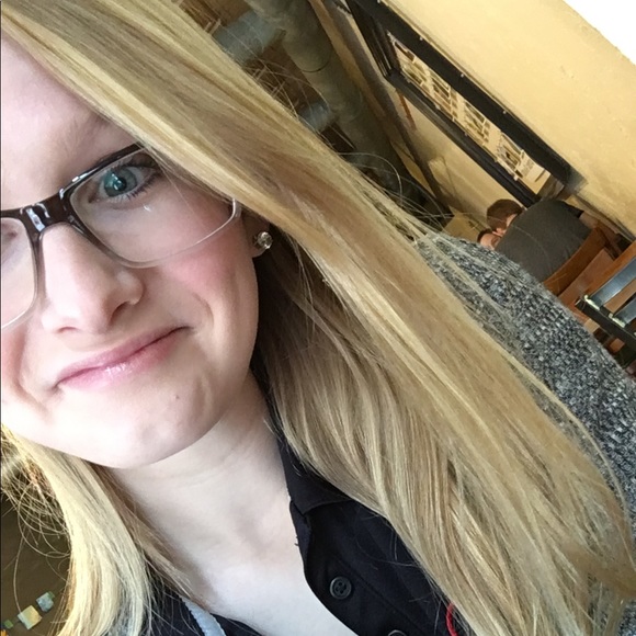 Meet your Posher, Amber - Picture 4 of 5