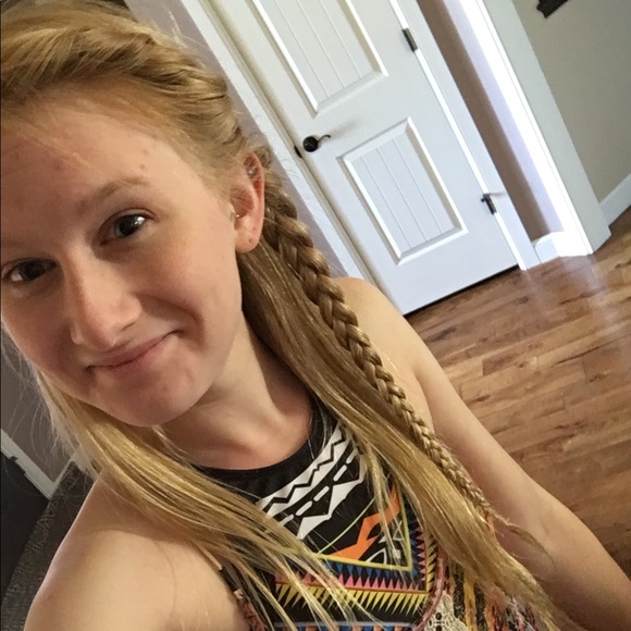 Meet your Posher, Amber - Picture 5 of 5