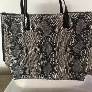 Snake skin purse
