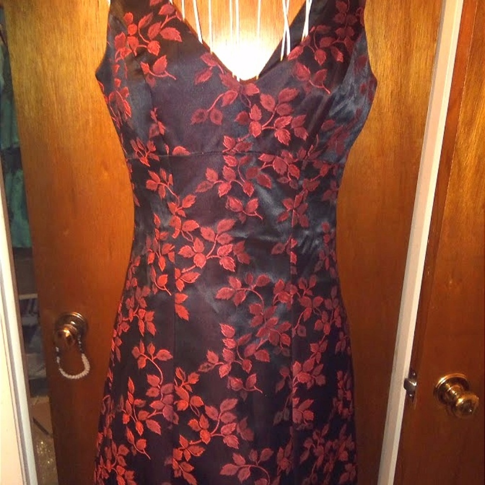 BEBE MODA Mini Dress - Size 4 - Black with Pink