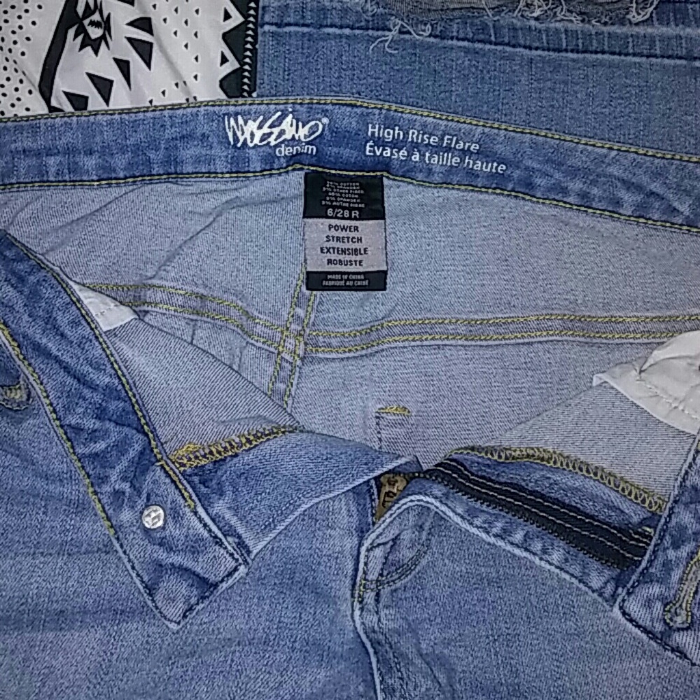 Jeans - Picture 2 of 2