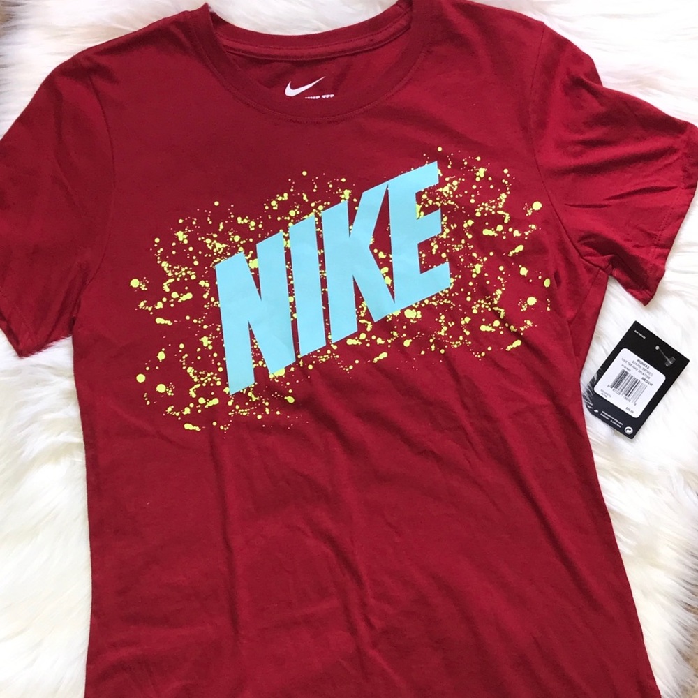 NWT Nike Athletic Tshirt