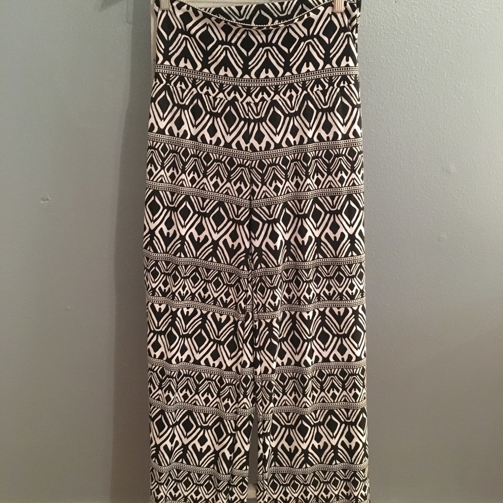 Black and white patterned Pants