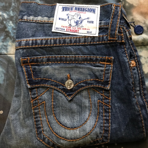 Last day for sale before I donate. - Picture 1 of 3
