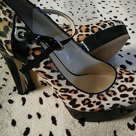 Pumps - Picture 3 of 4