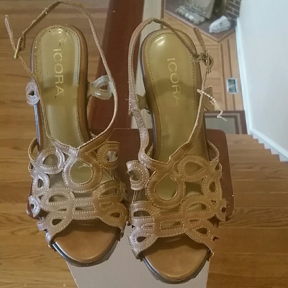 Ikora heel sandals