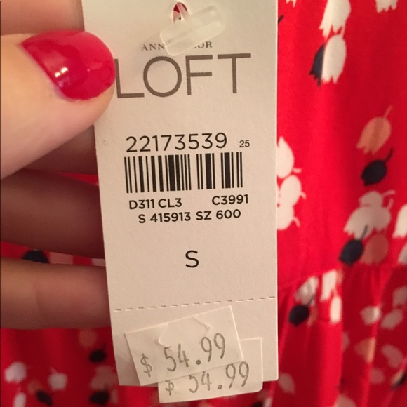 Pretty NWT Loft Top - Picture 4 of 5