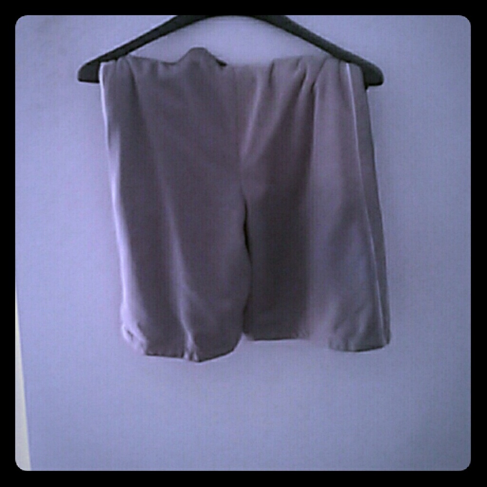 Interchangeable athletic shorts
