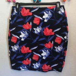 Old Navy floral pull on mini skirt