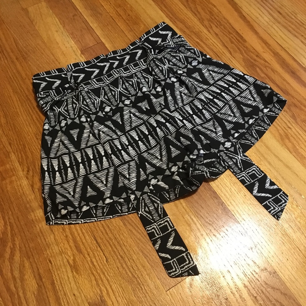 NWOT Tribal Shorts