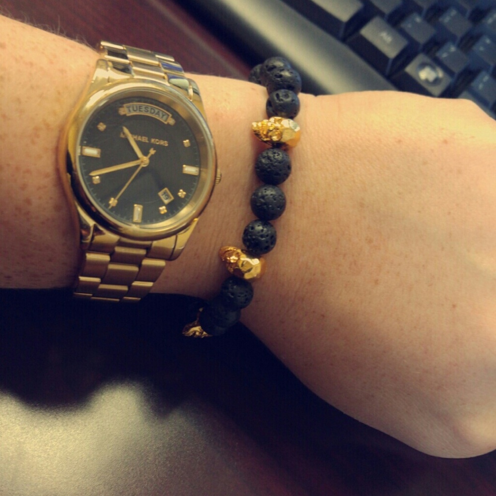 ⭐Skull Lava Bead Stretch Bracelet Rose Gold - Picture 5 of 7