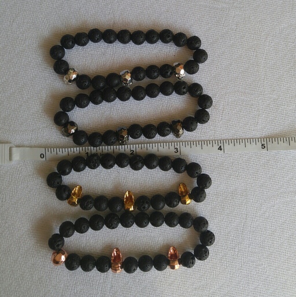 ⭐Skull Lava Bead Stretch Bracelet Rose Gold - Picture 6 of 7