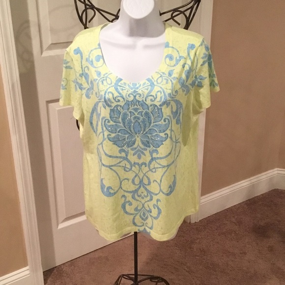 CHICO TEE - Picture 1 of 7