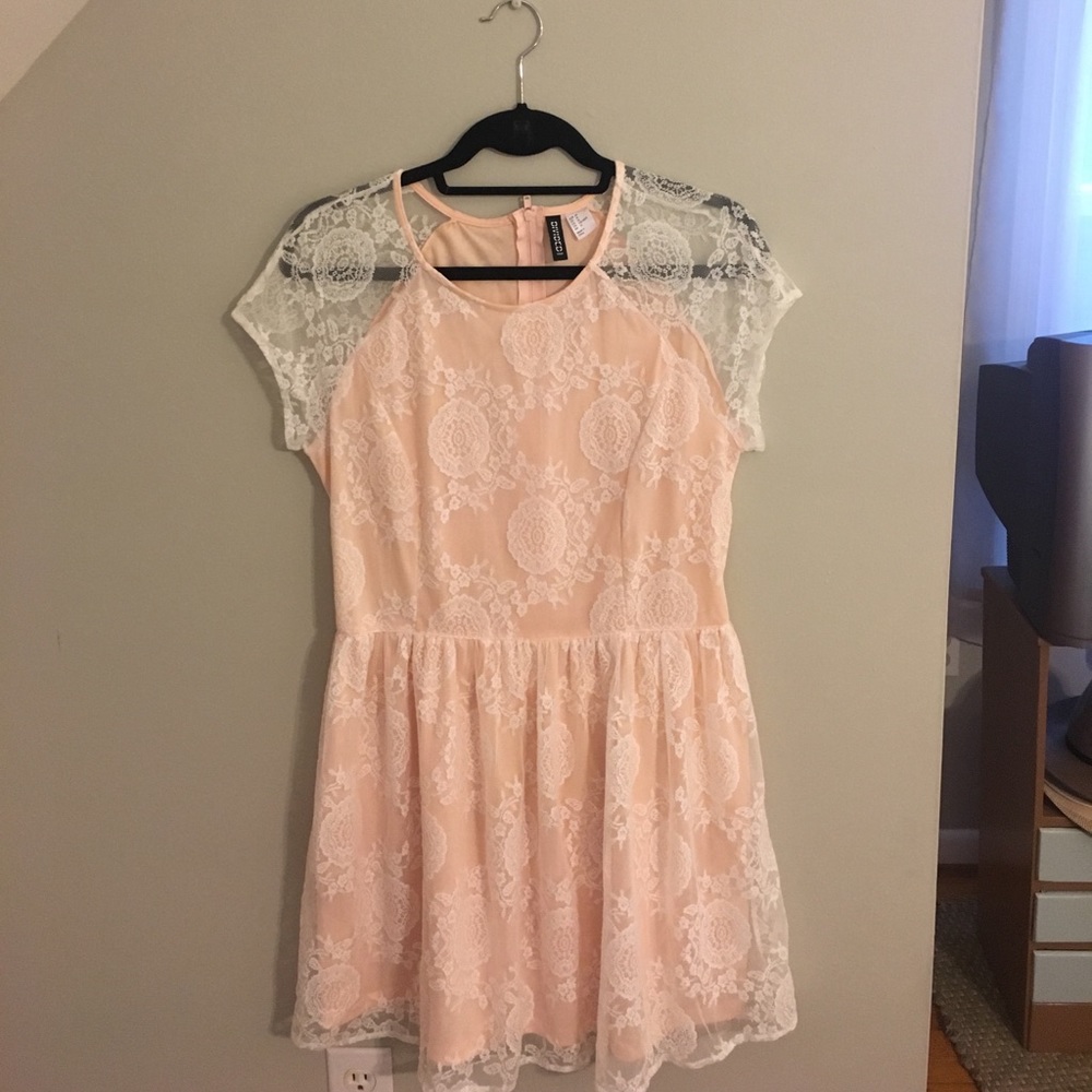 H&M light pink & cream lace dress
