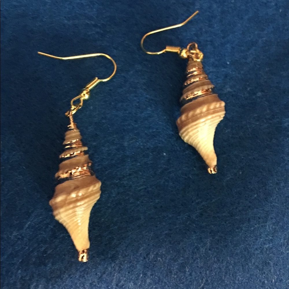 Earrings - Picture 6 of 8