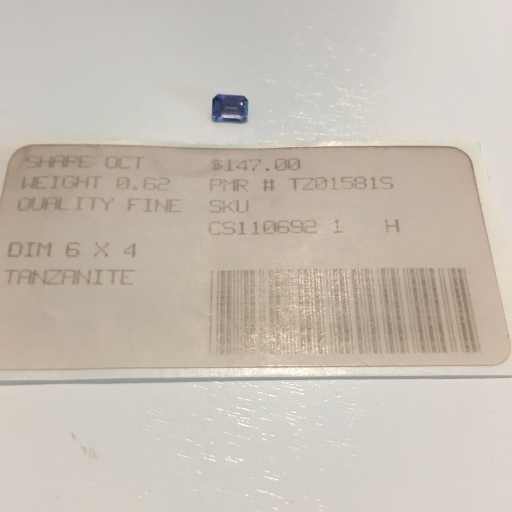 Gemstone Tanzanite