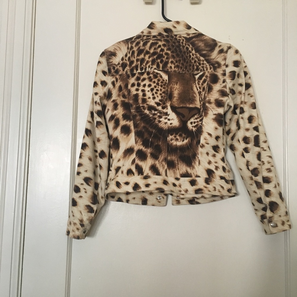 Host Pick 🎉♥️ Vertigo cheetah jacket