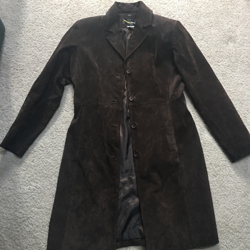 Women's size 4p genuine Leather Jacket.