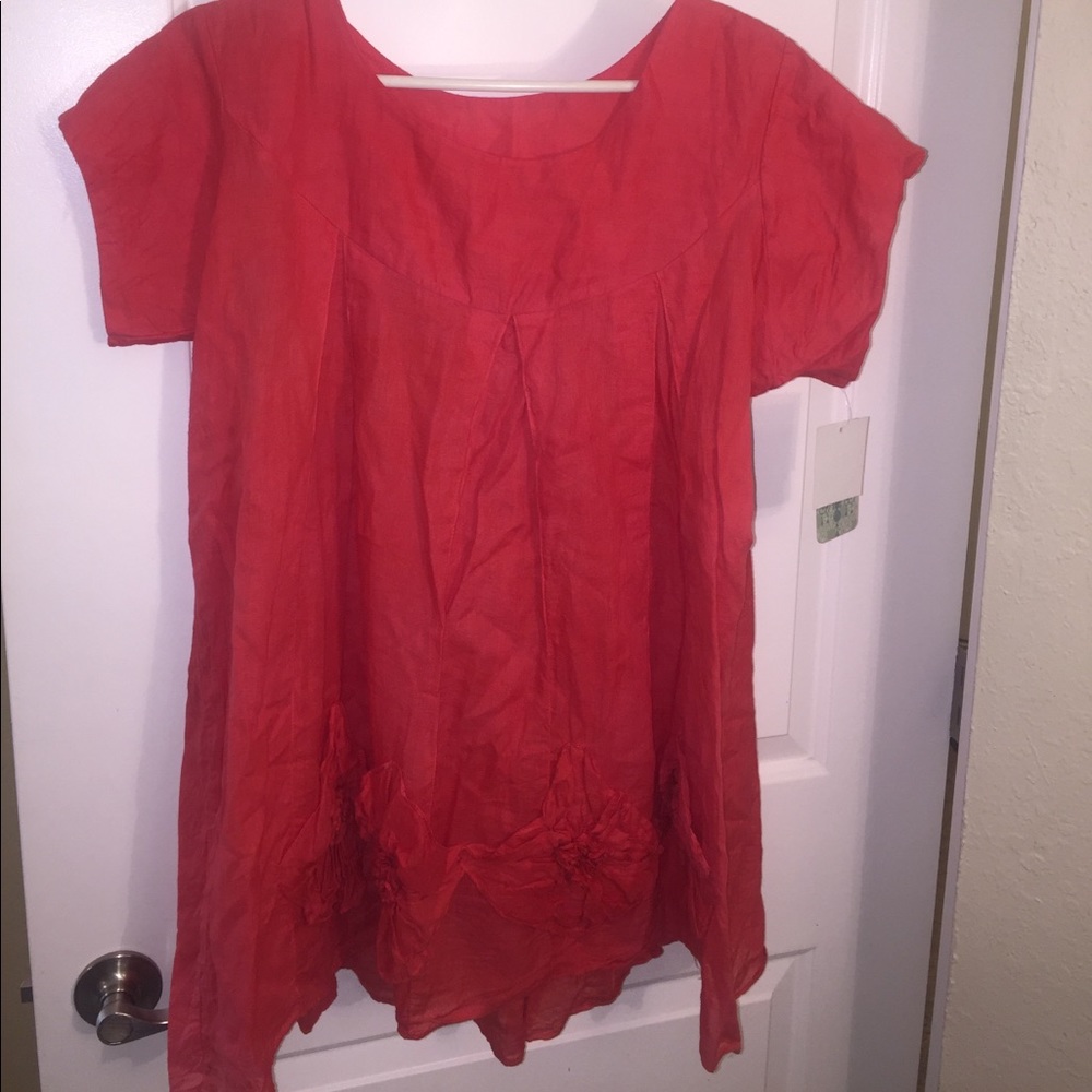 Coral boutique top, tunic style, flower designs