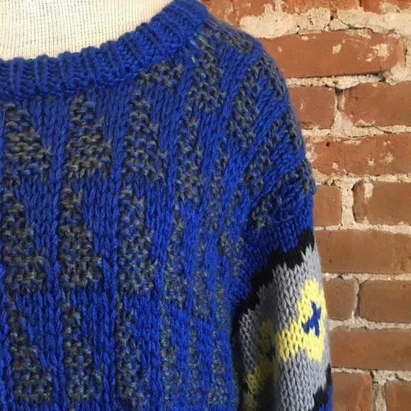 Vintage oversized knit sweater! Hella awesome - Picture 4 of 7