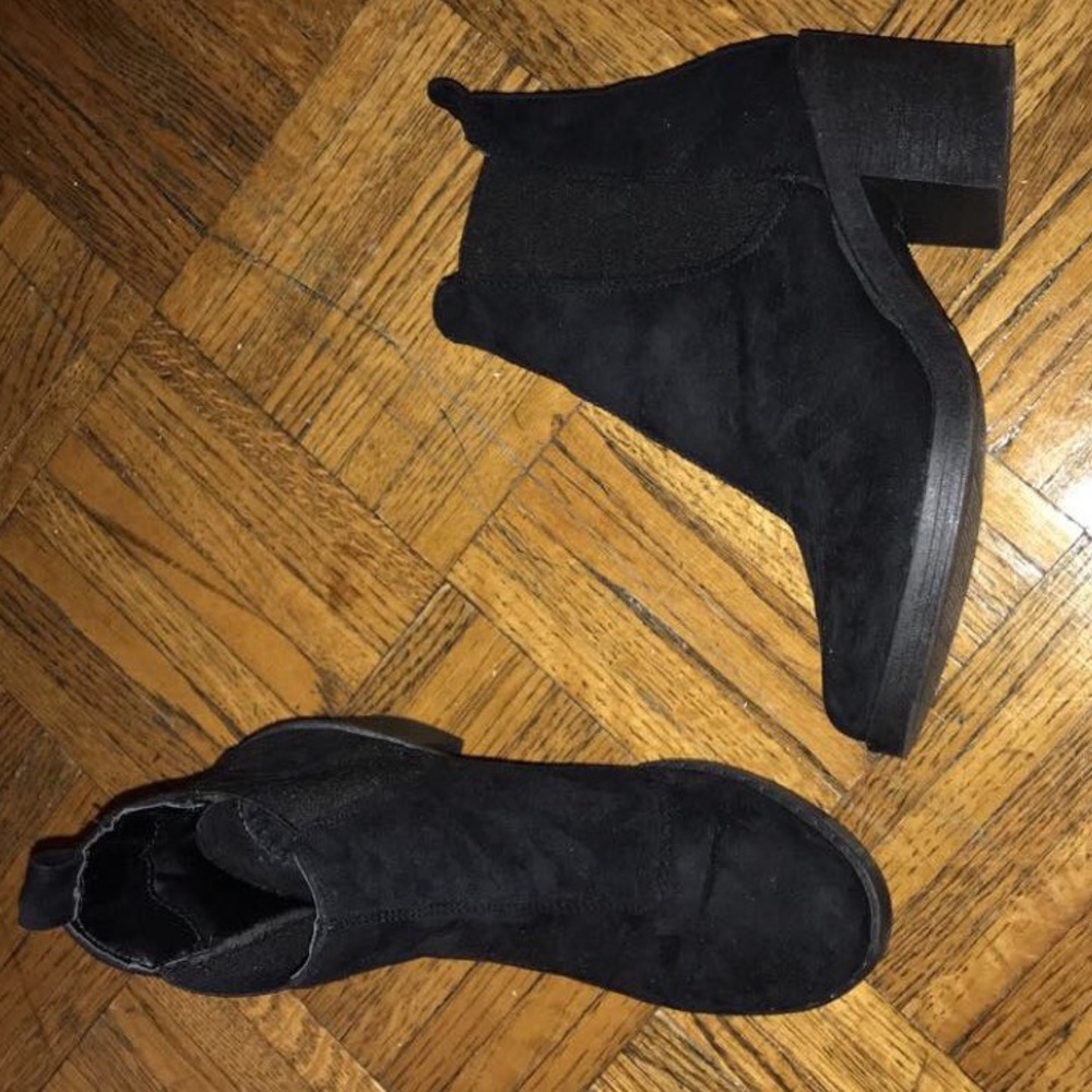 Black Asos suede chelsea boots