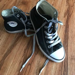 Youth Size 2 Converse