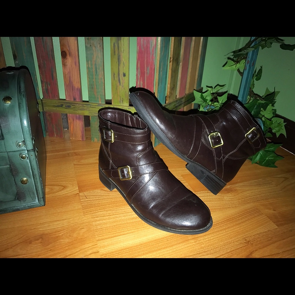 Life Stride Brown Salem Ankle Boots, Size 9.