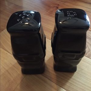 NEW Longaberger salt & pepper set