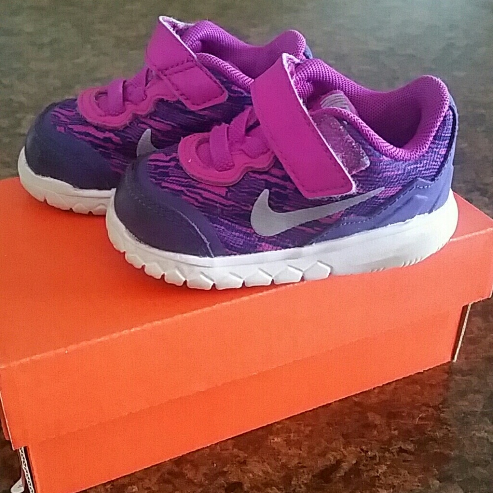 Nike toddler shoes