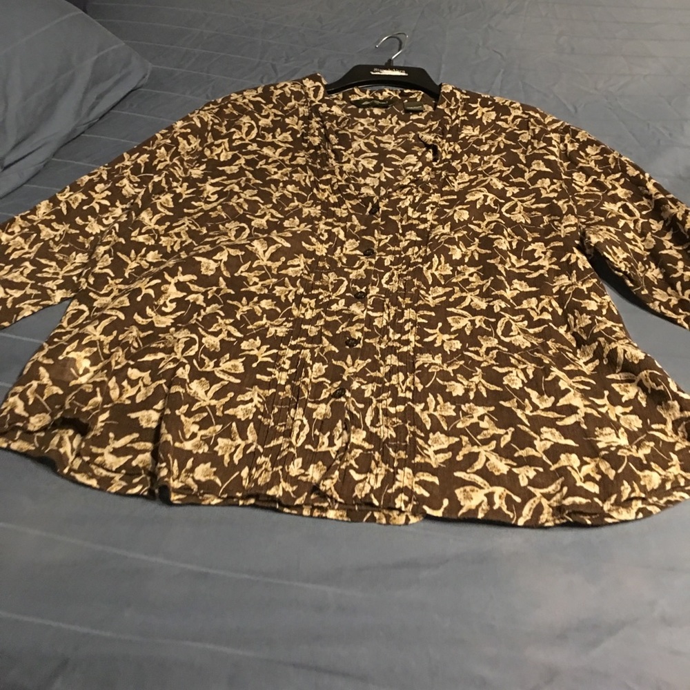 Light weight blouse Brown with flowers