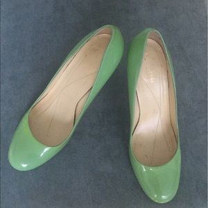 Seafoam green kate spade heels. Size 10.