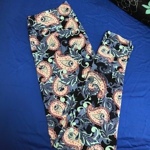 Lularoe TC Paisley leggings